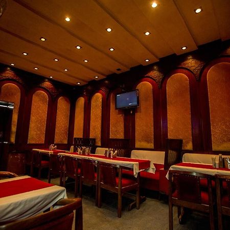 Deep Hotel Lucknow Exterior photo